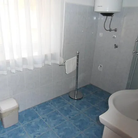 Petricevic 2 شقة سيلتسي