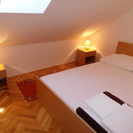 Petricevic 2 Apartament *